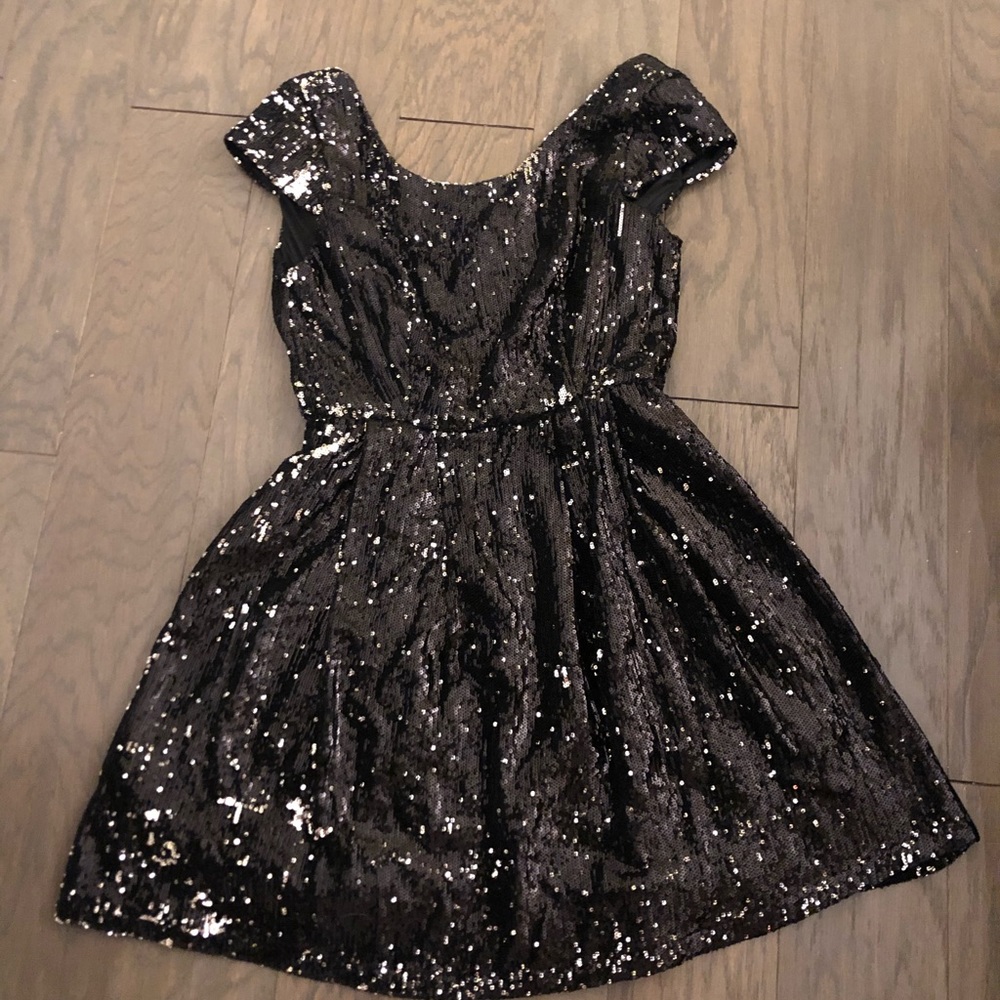 Black party dress
